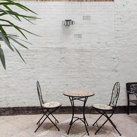 Charming & Beautiful 2 Bed Flat In Zone 1 Apartment London Exterior photo