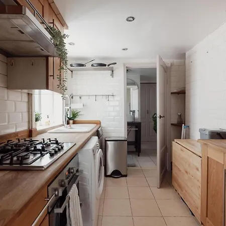 Charming & Beautiful 2 Bed Flat In Zone 1 Apartment London Exterior photo